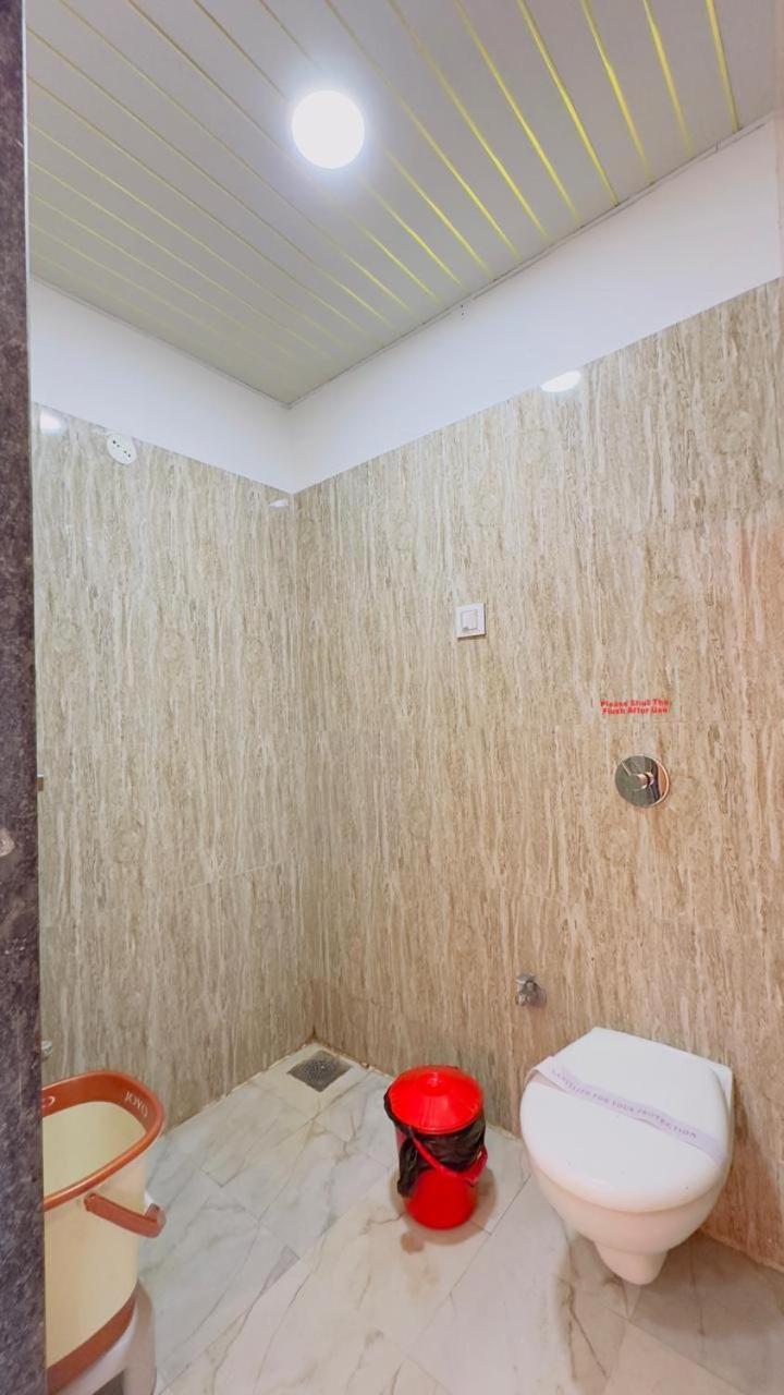 ホテル インドール パレス シルディ エクステリア 写真